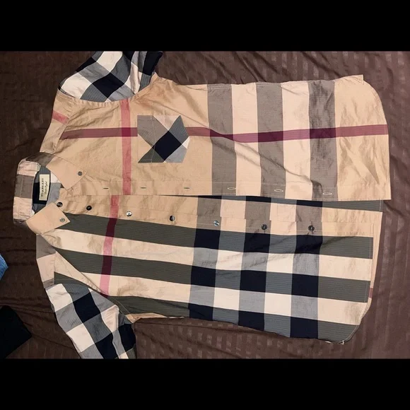 Burberry shirt clearance poshmark